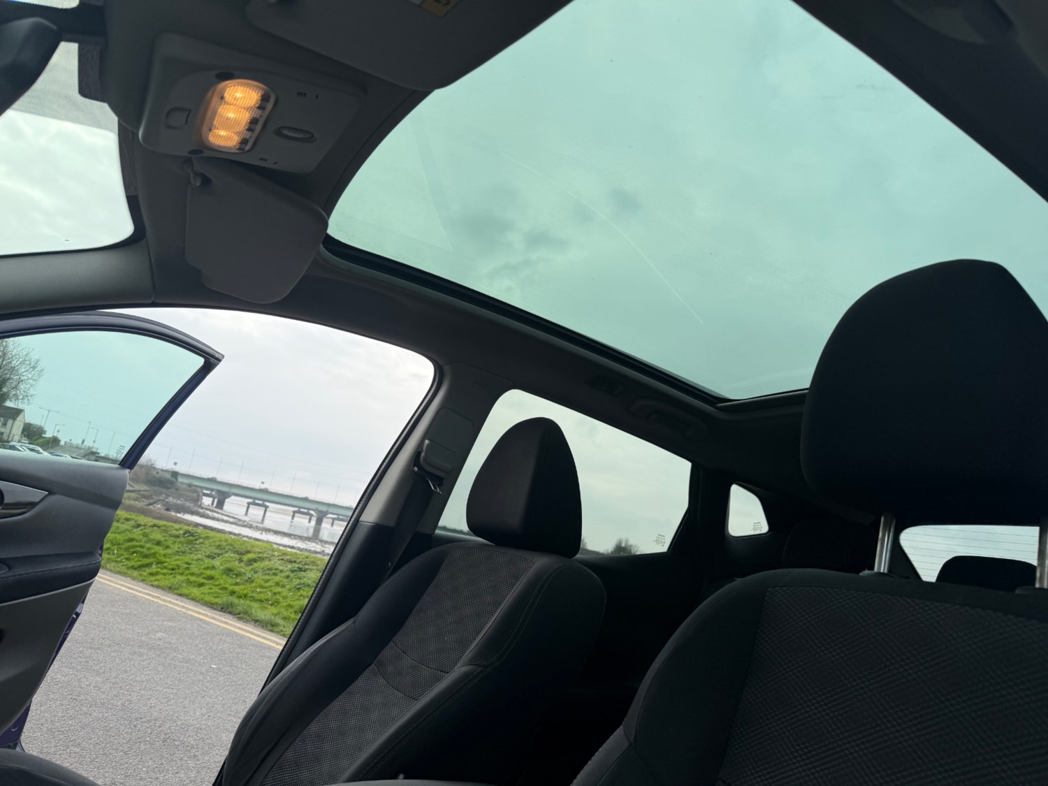 Nissan Qashqai 1.2 DiG-T N-Connecta 5dr