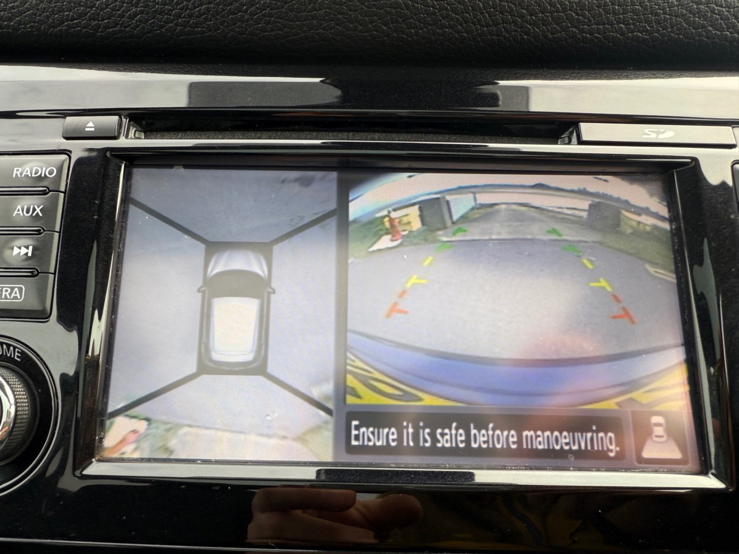 Nissan Qashqai 1.2 DiG-T N-Connecta 5dr