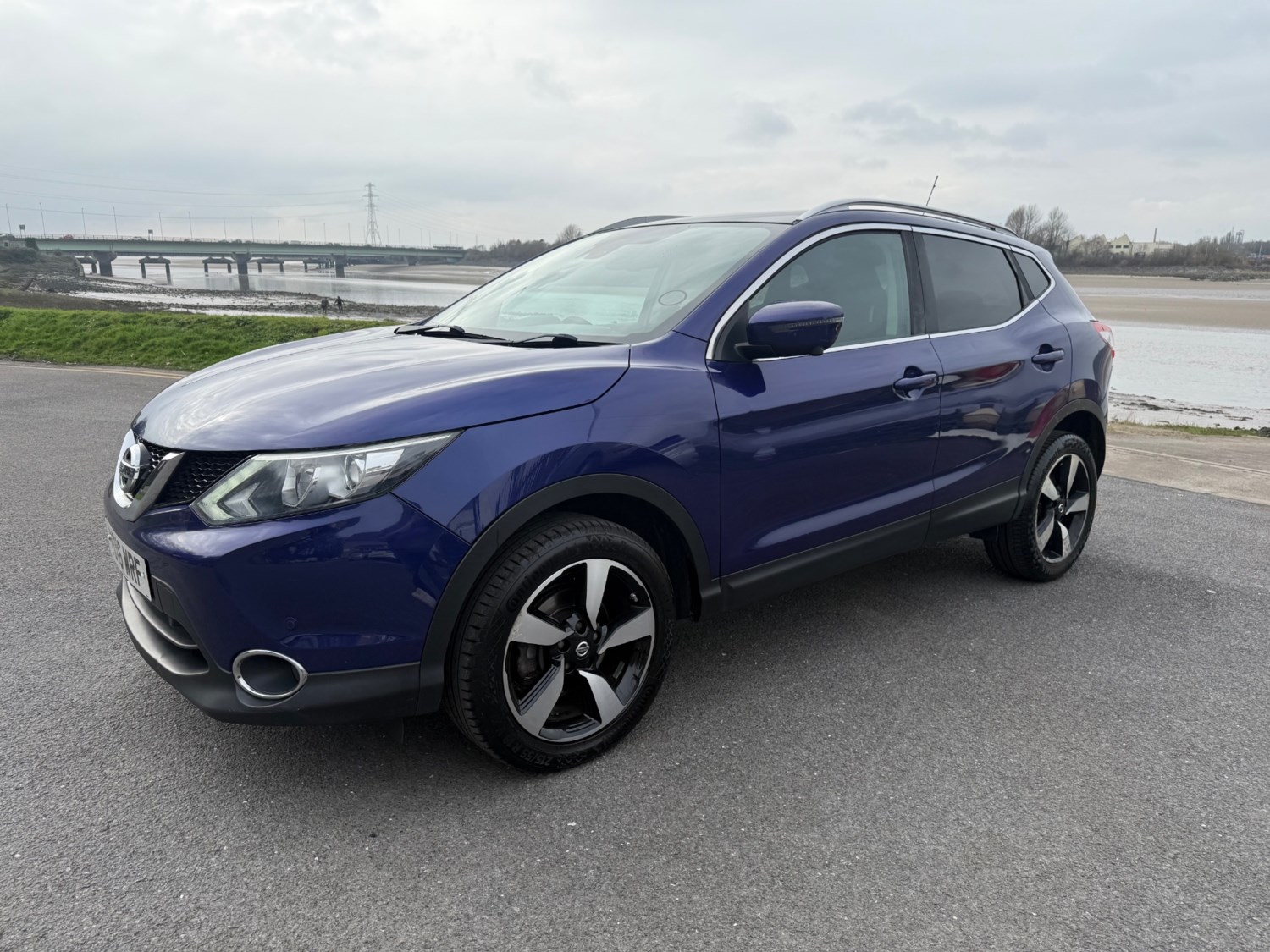 Nissan Qashqai 1.2 DiG-T N-Connecta 5dr