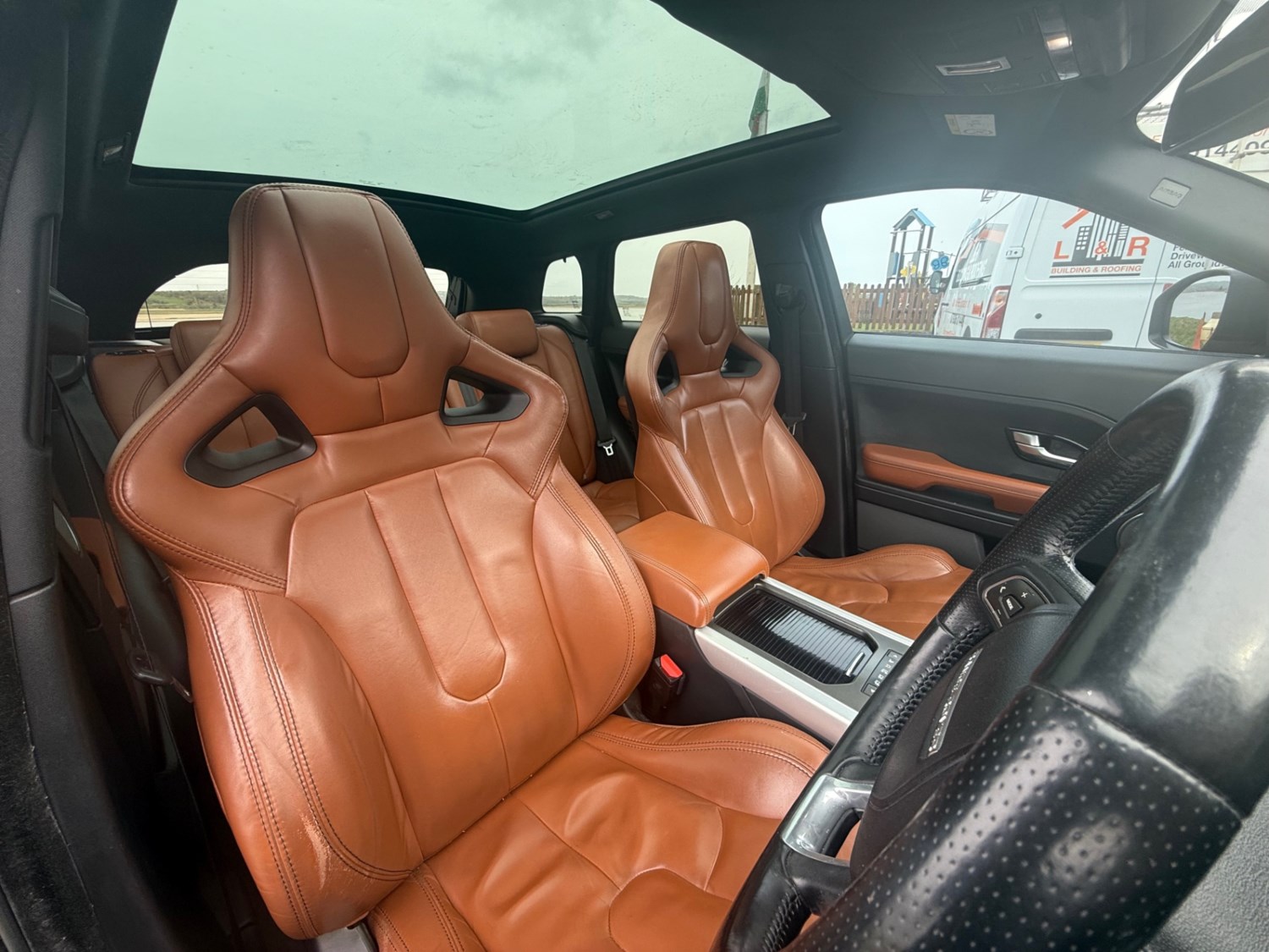 Land Rover Range Rover Evoque 2.2 SD4 Dynamic 5dr Auto [9]