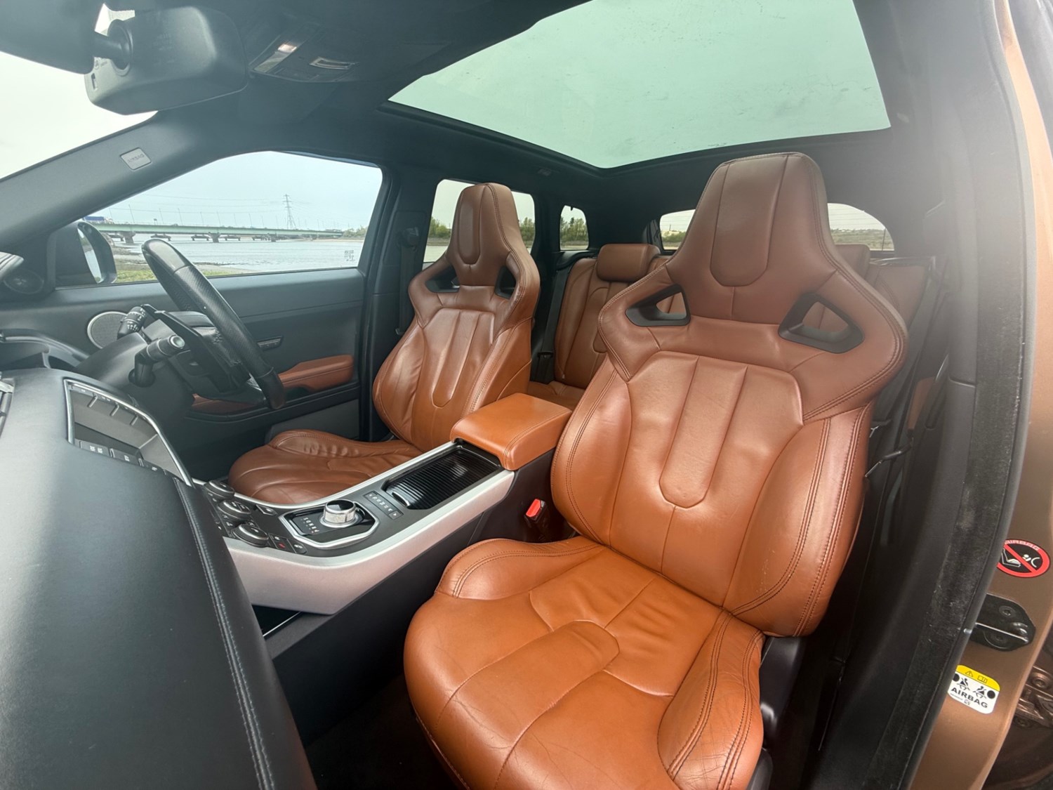 Land Rover Range Rover Evoque 2.2 SD4 Dynamic 5dr Auto [9]