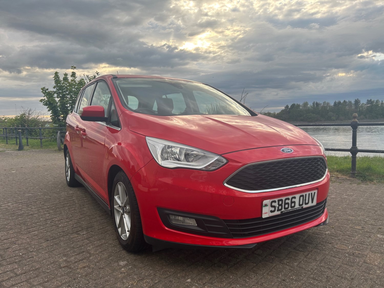 Ford Grand C-Max 1.0 EcoBoost 125 Zetec 5dr