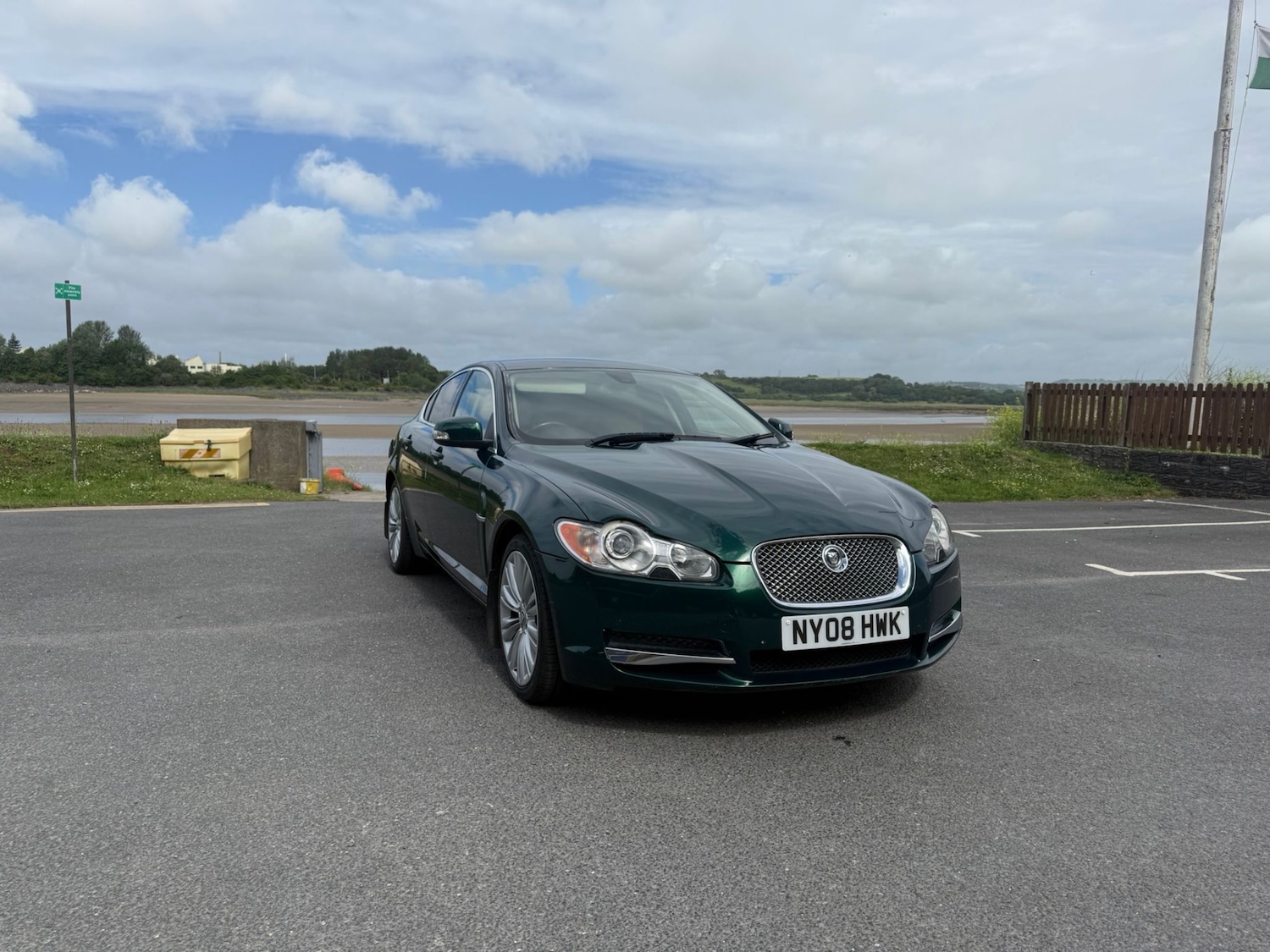 Jaguar XF 2.7d Premium Luxury 4dr Auto