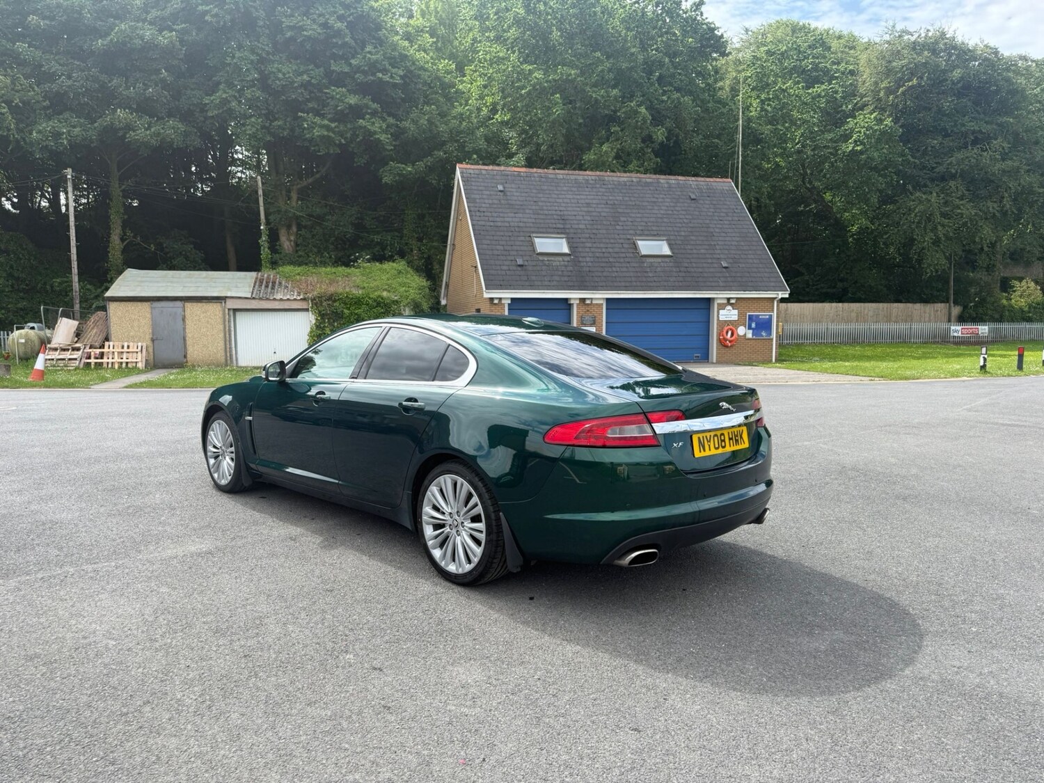 Jaguar XF 2.7d Premium Luxury 4dr Auto
