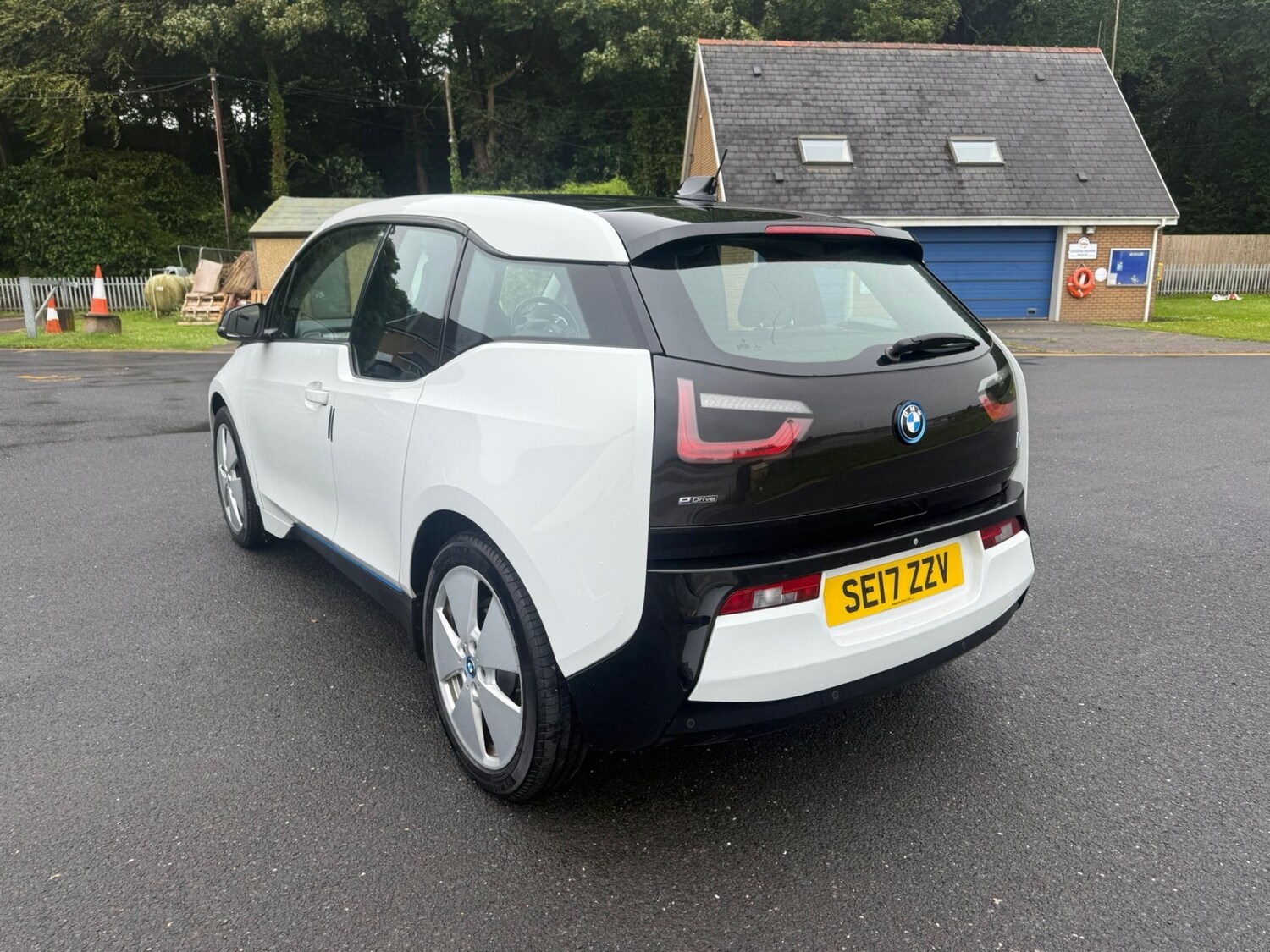 BMW i3 125kW Range Extender 33kWh 5dr Auto