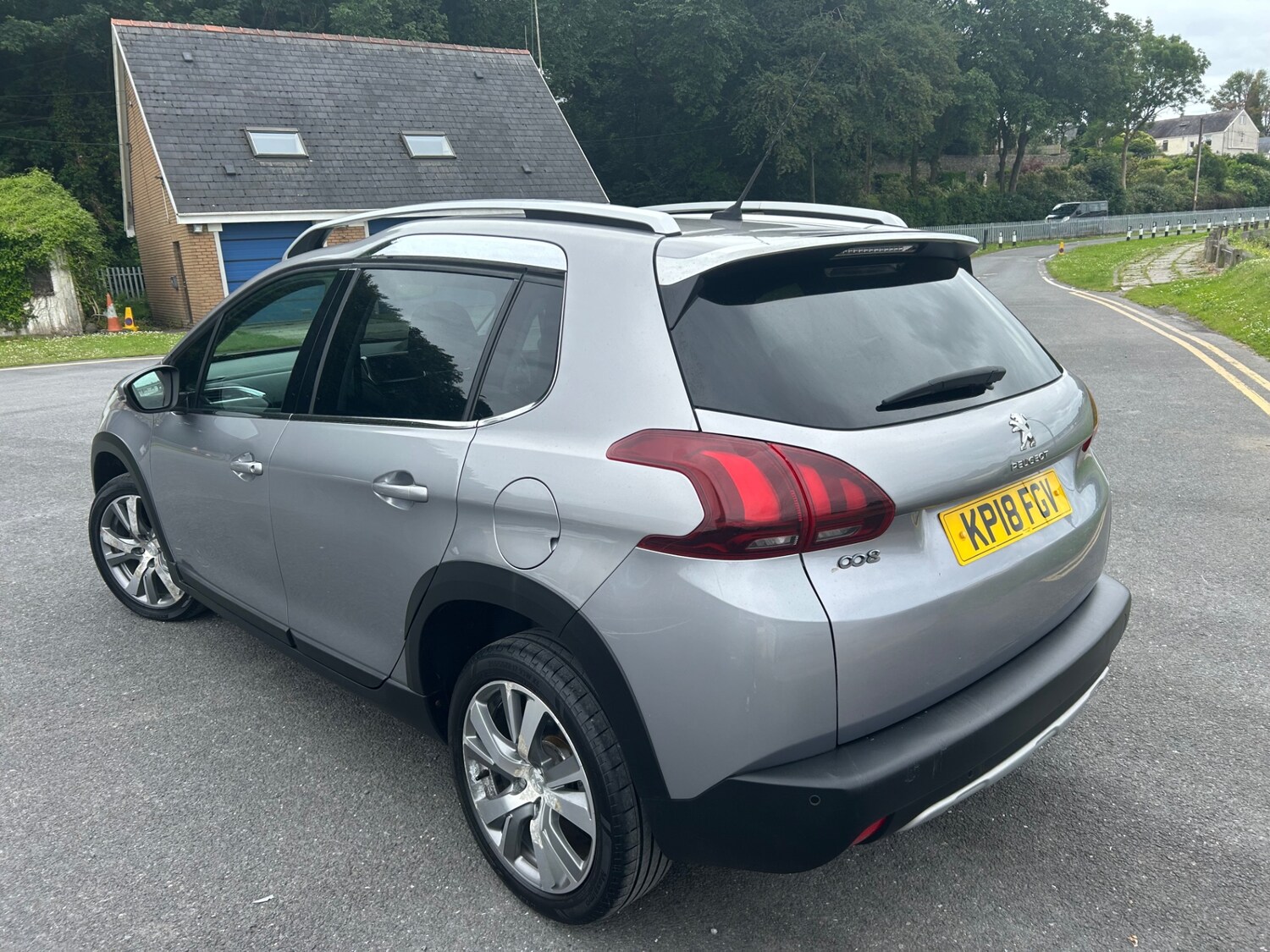 Peugeot 2008 1.6 BlueHDi 100 Allure 5dr