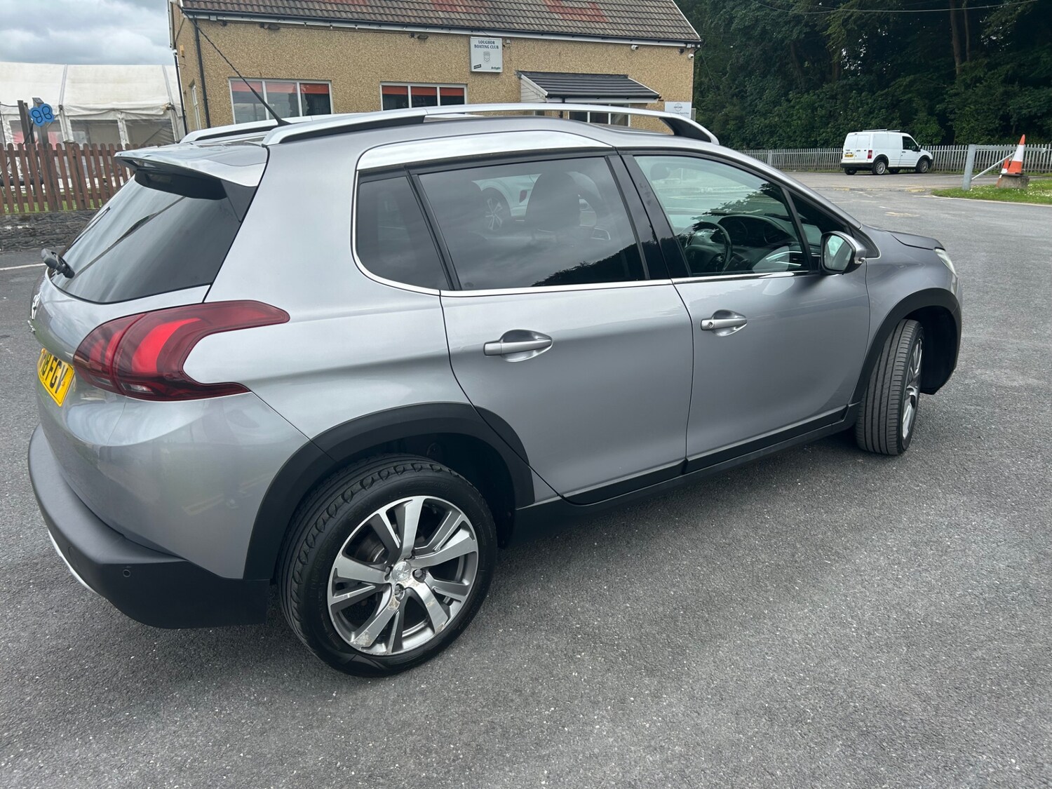 Peugeot 2008 1.6 BlueHDi 100 Allure 5dr