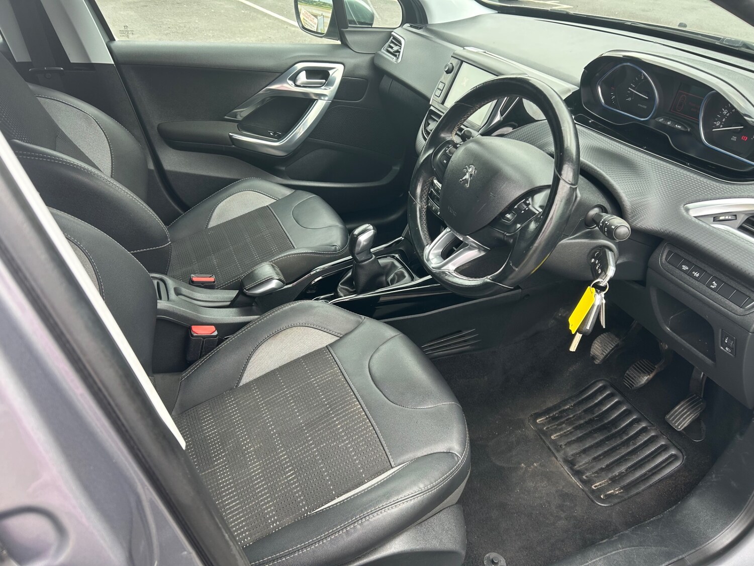 Peugeot 2008 1.6 BlueHDi 100 Allure 5dr