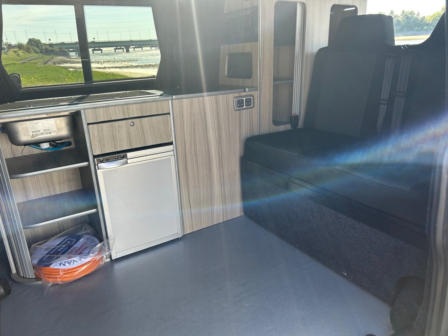 Volkswagen Transporter 2.0 TDI 110 Highline Van CAMPERVAN