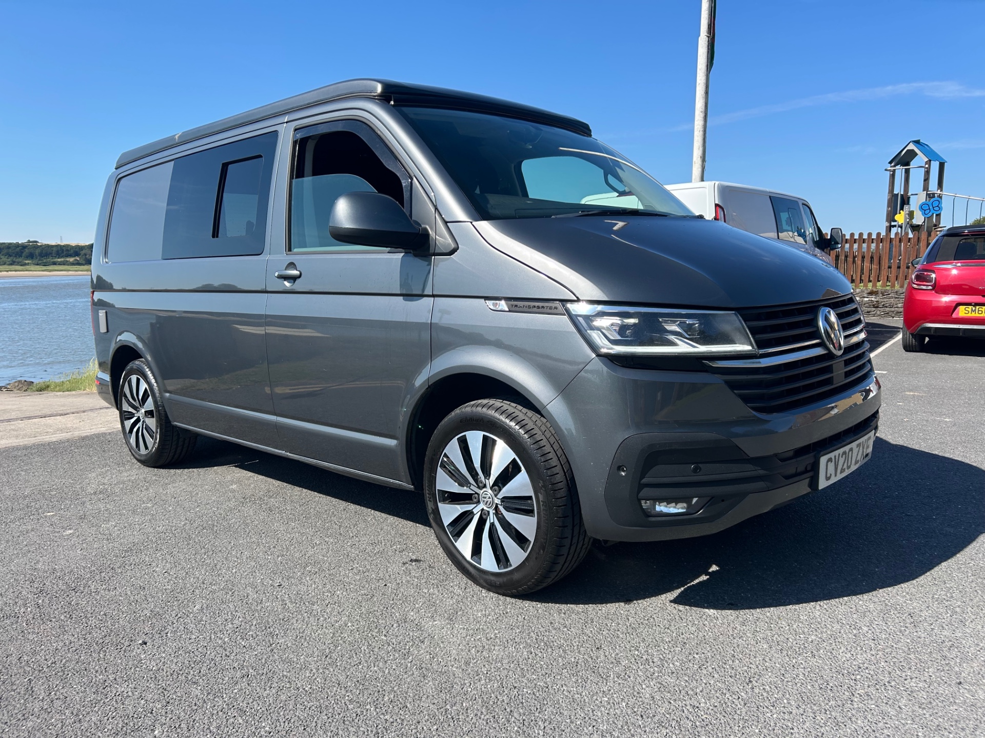 Volkswagen Transporter 2.0 TDI 110 Highline Van CAMPERVAN