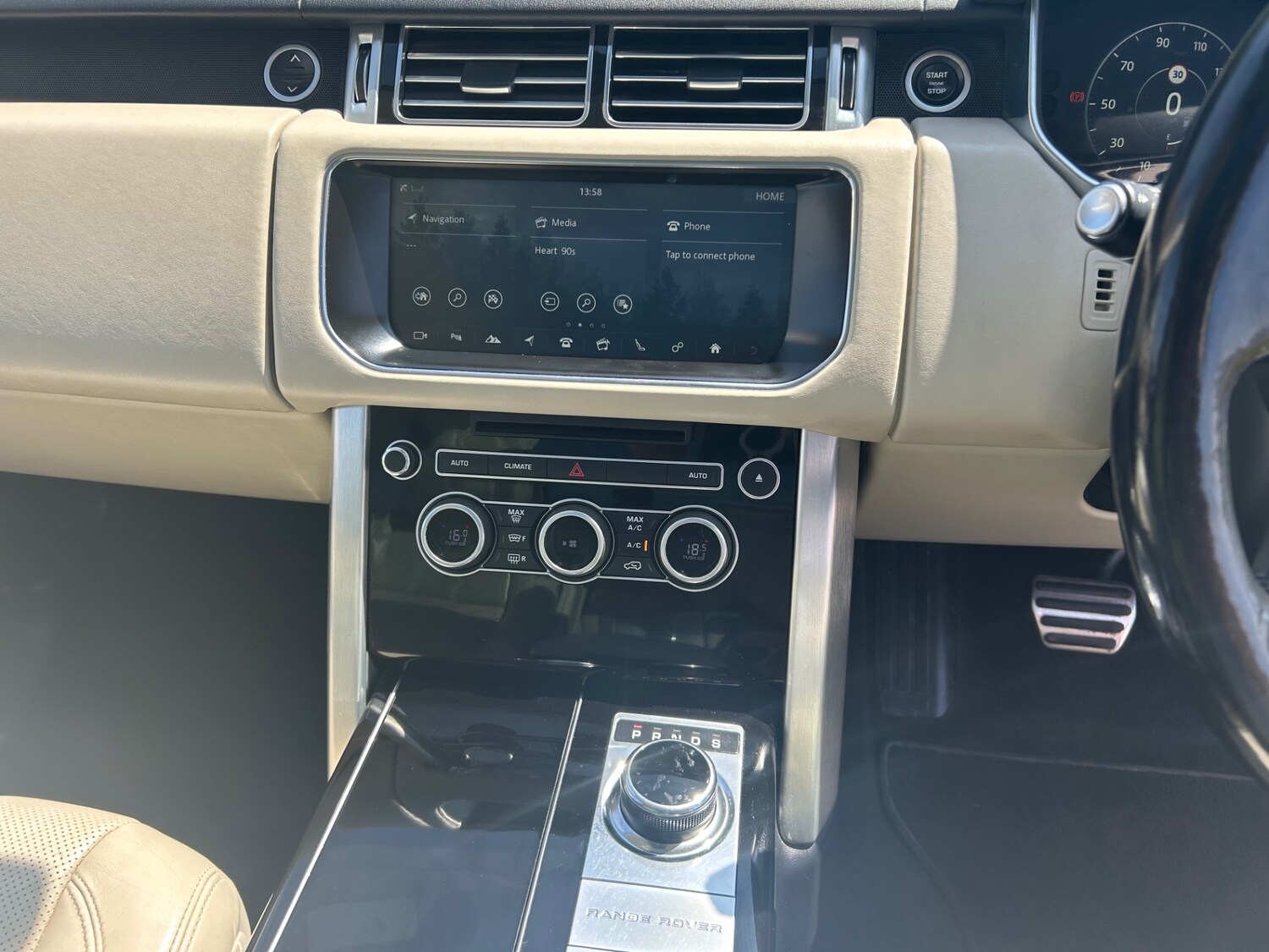 Land Rover Range Rover 3.0 TDV6 Vogue 4dr Auto autobiography