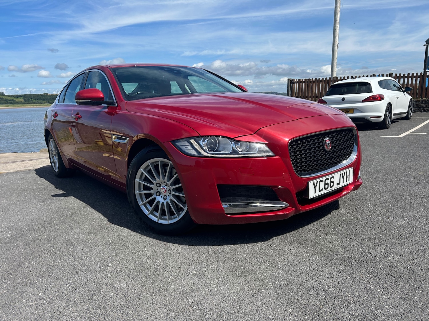 Jaguar XF 2.0d Prestige 4dr Auto