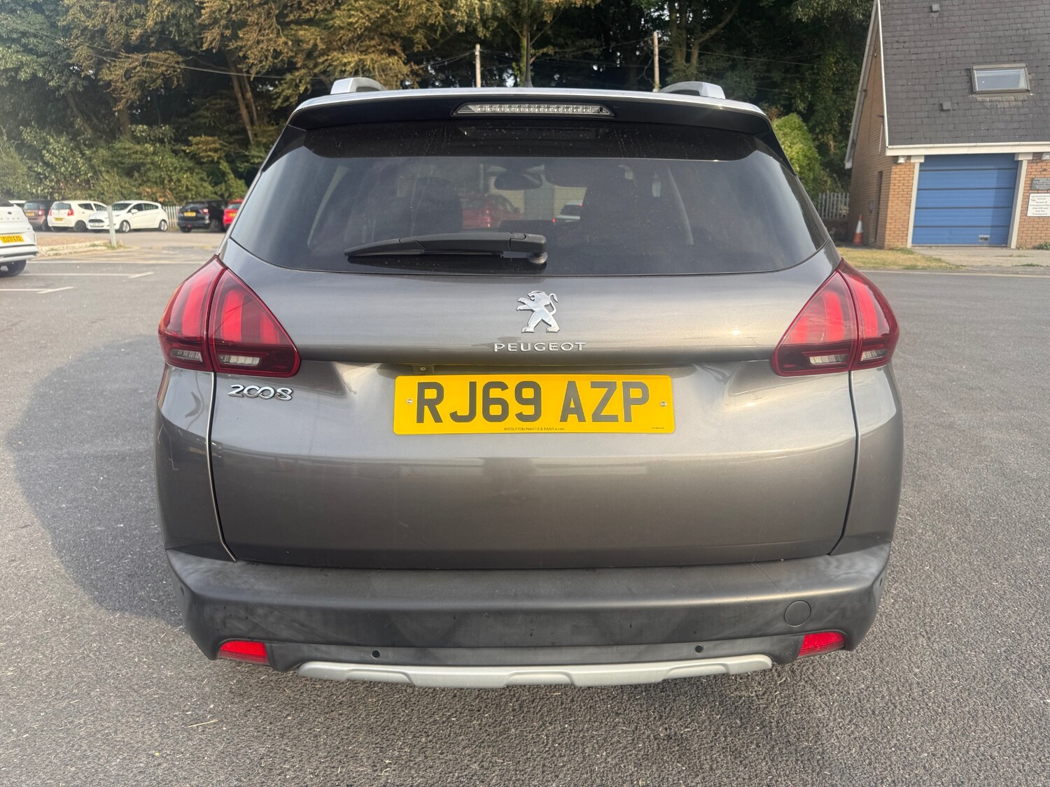 Peugeot 2008 1.2 PureTech 110 Allure Premium 5dr