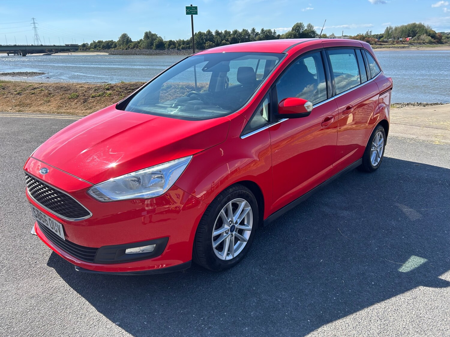 Ford Grand C-Max 1.0 EcoBoost 125 Zetec 5dr 7 SEATER