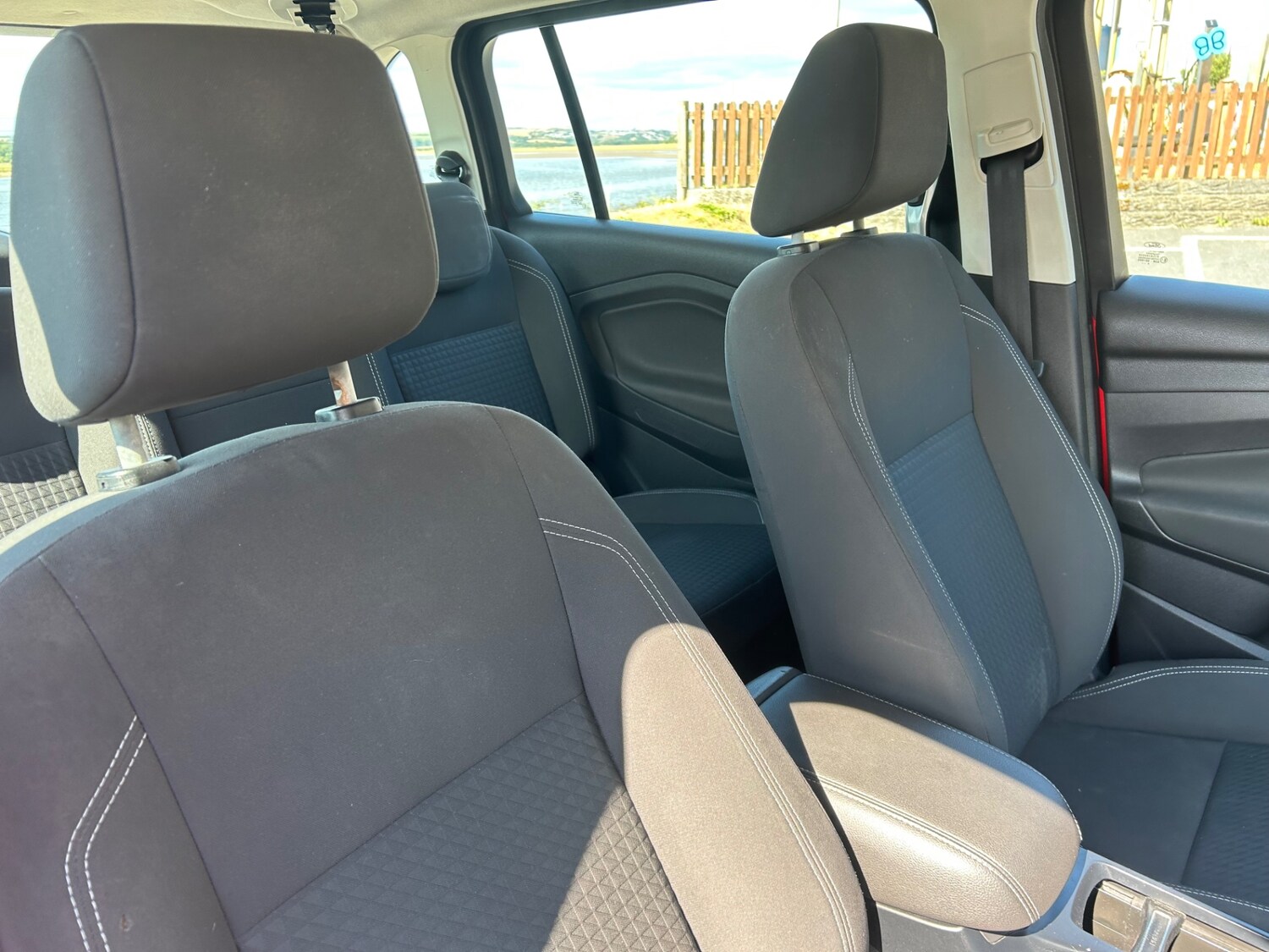 Ford Grand C-Max 1.0 EcoBoost 125 Zetec 5dr 7 SEATER