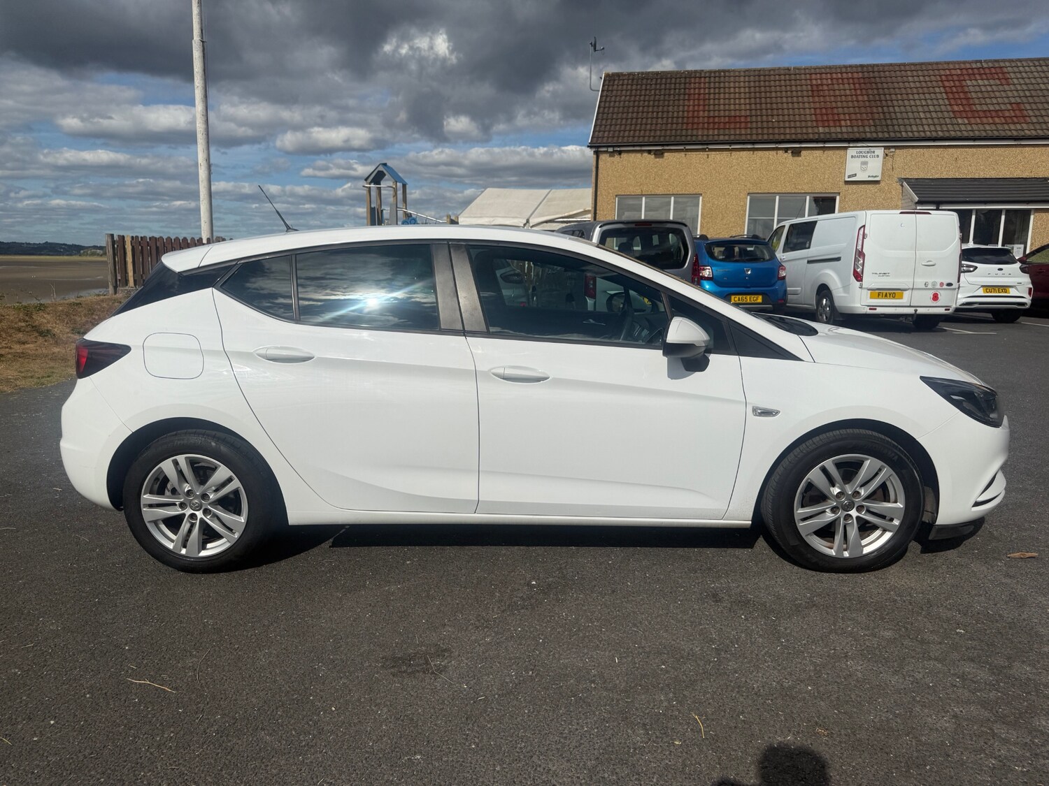 Vauxhall Astra 1.6 CDTi 16V ecoTEC Design 5dr
