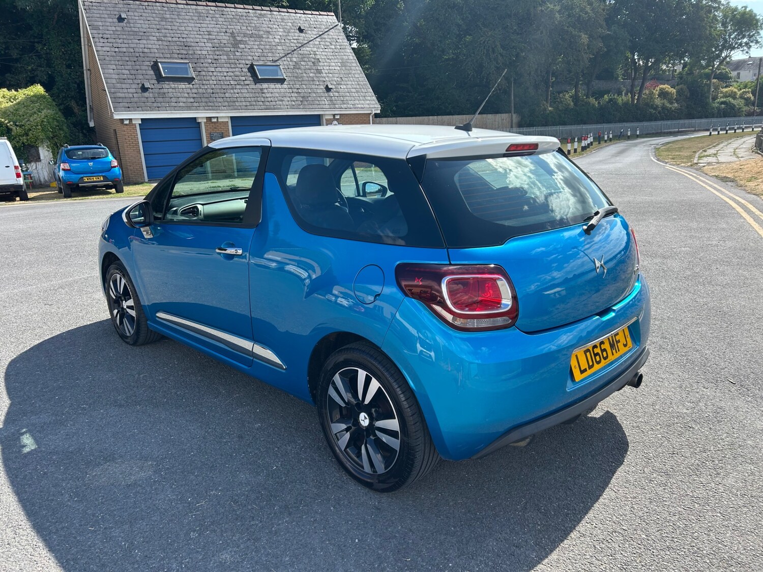 DS Automobiles DS 3 1.2 PureTech Chic 3dr