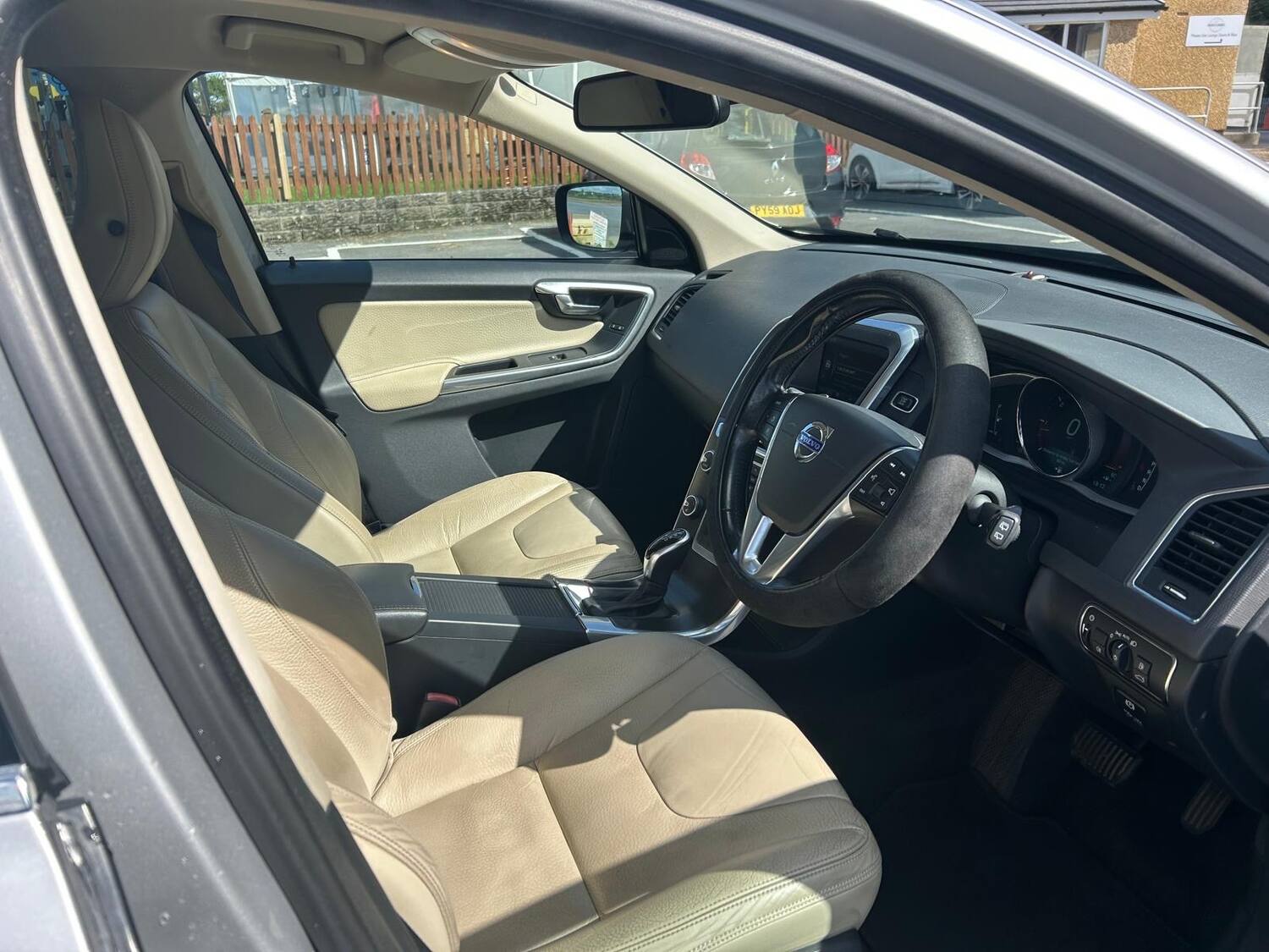 Volvo XC60 D4 [163] SE Lux Nav 5dr AWD Geartronic