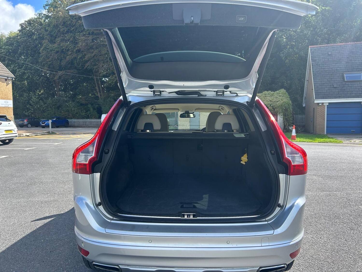 Volvo XC60 D4 [163] SE Lux Nav 5dr AWD Geartronic