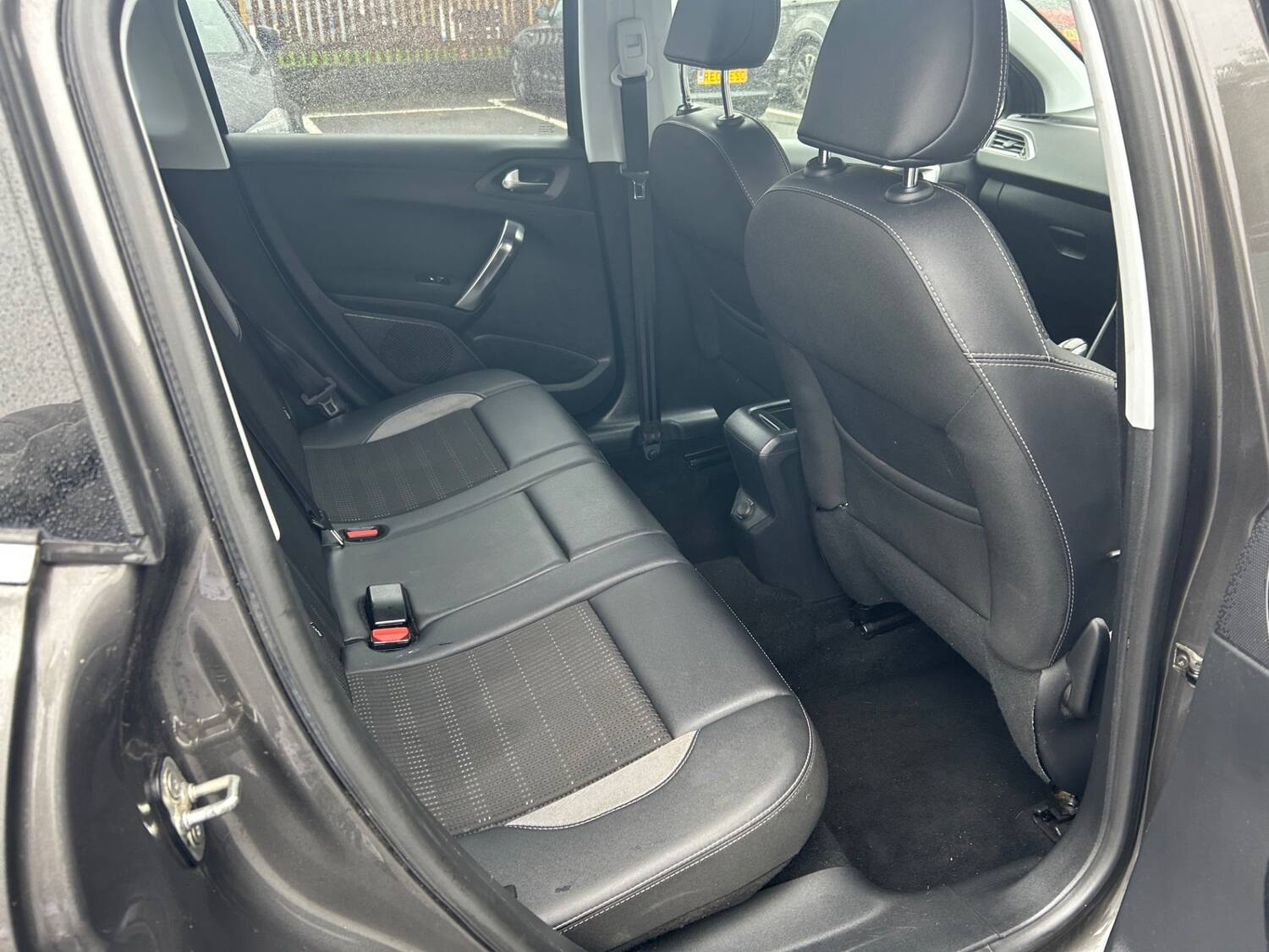 Peugeot 2008 1.2 PureTech 110 Allure 5dr