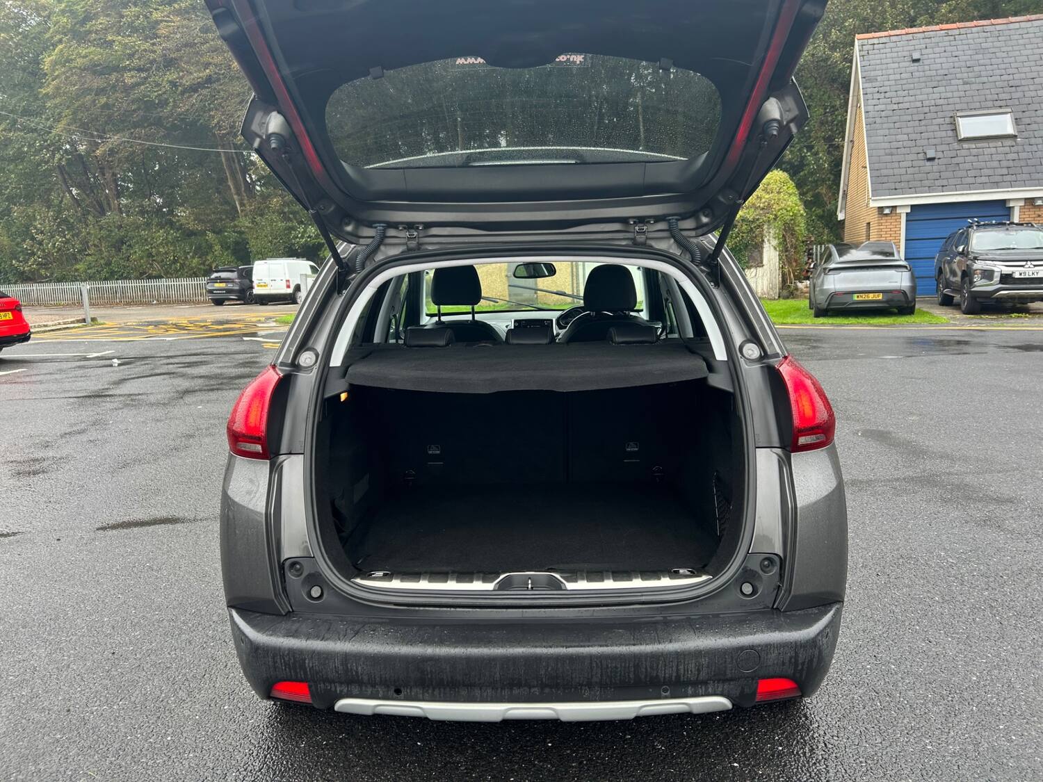 Peugeot 2008 1.2 PureTech 110 Allure 5dr