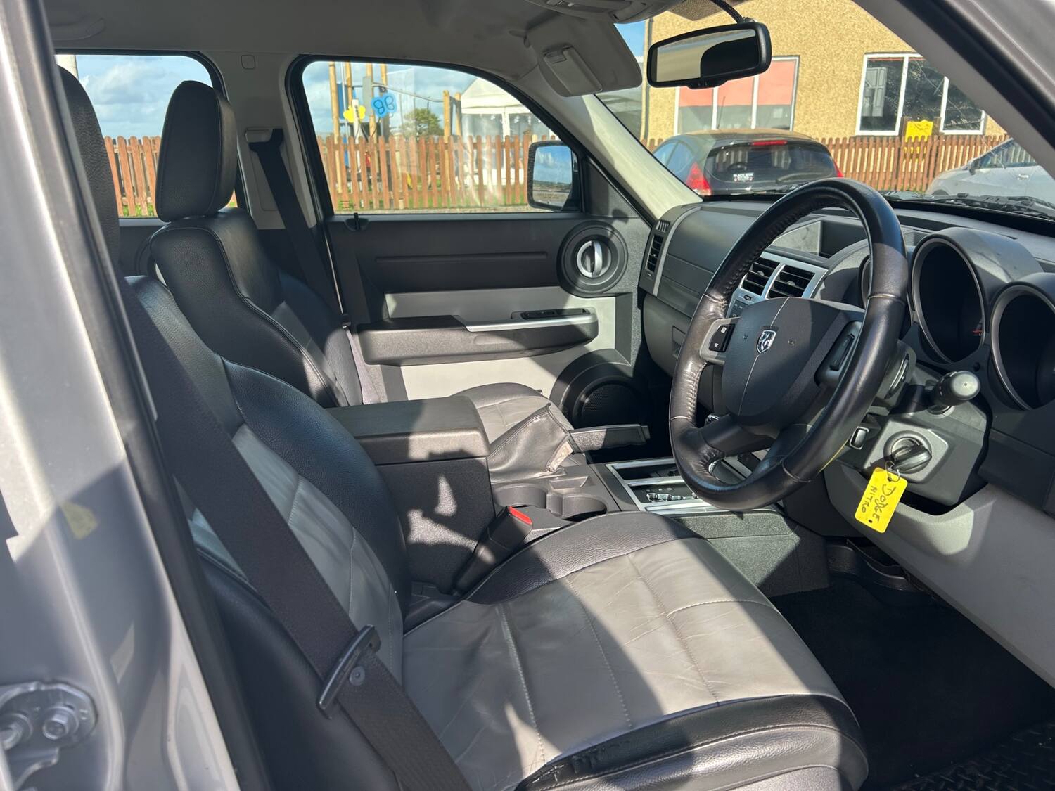 Dodge Nitro 2.8 CRD SXT 5dr Auto